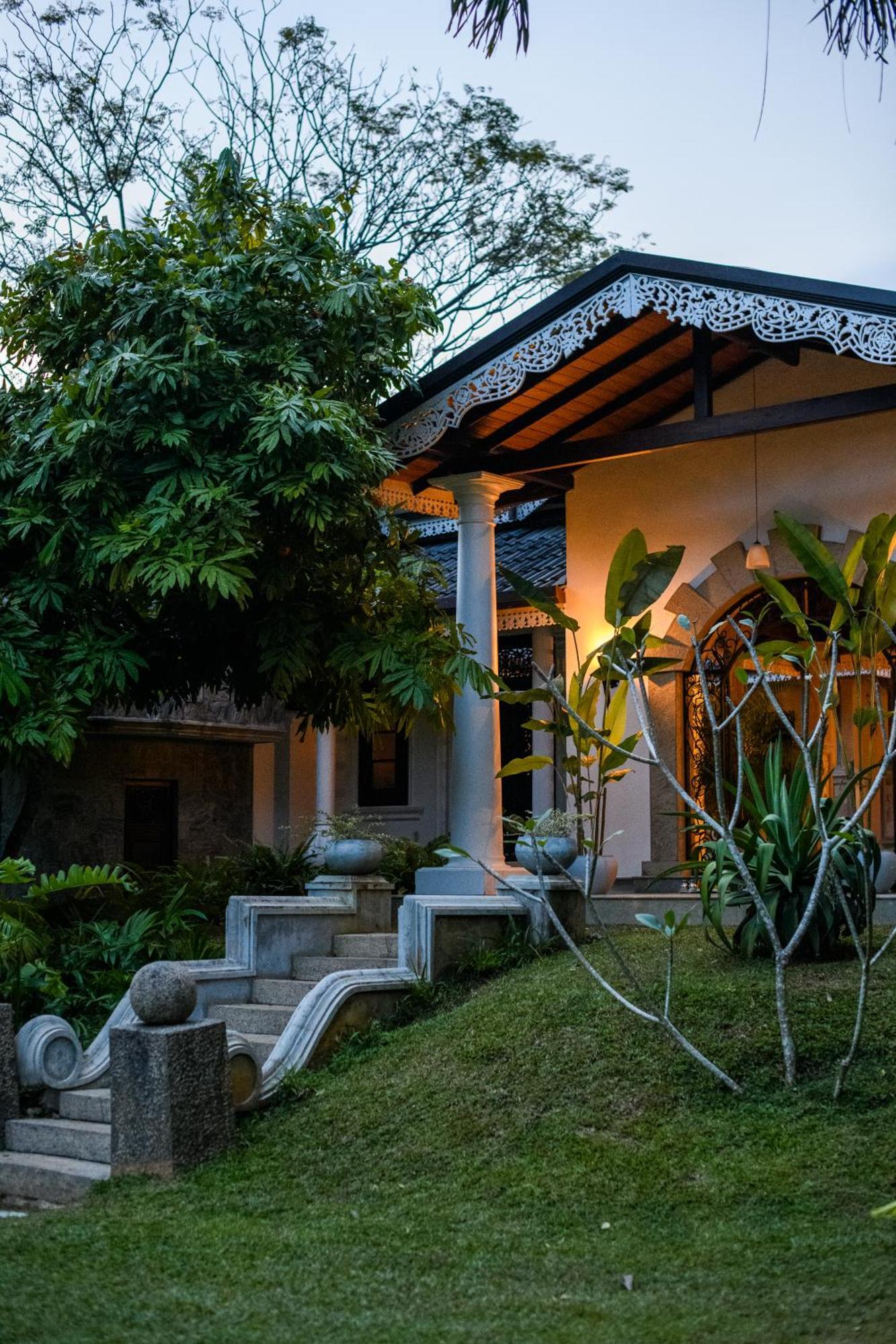 Roots Retreat Hotel Унаватуна Екстериор снимка